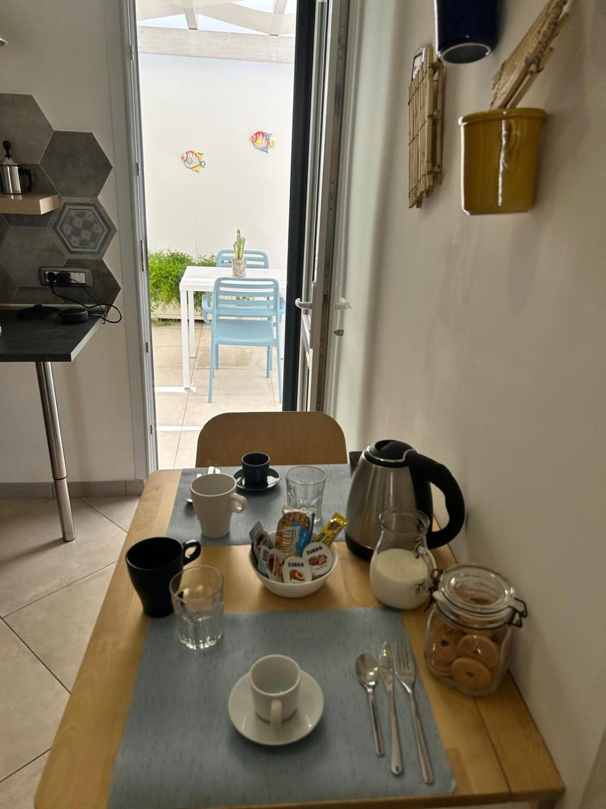 B&B Sole Mare Vento Maruggio Exterior photo